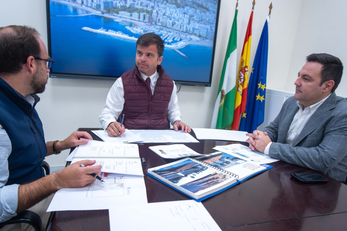 Marbella refuerza el mantenimiento y la conservación del Puerto Deportivo Virgen del Carmen con una inversión de un millón de euros